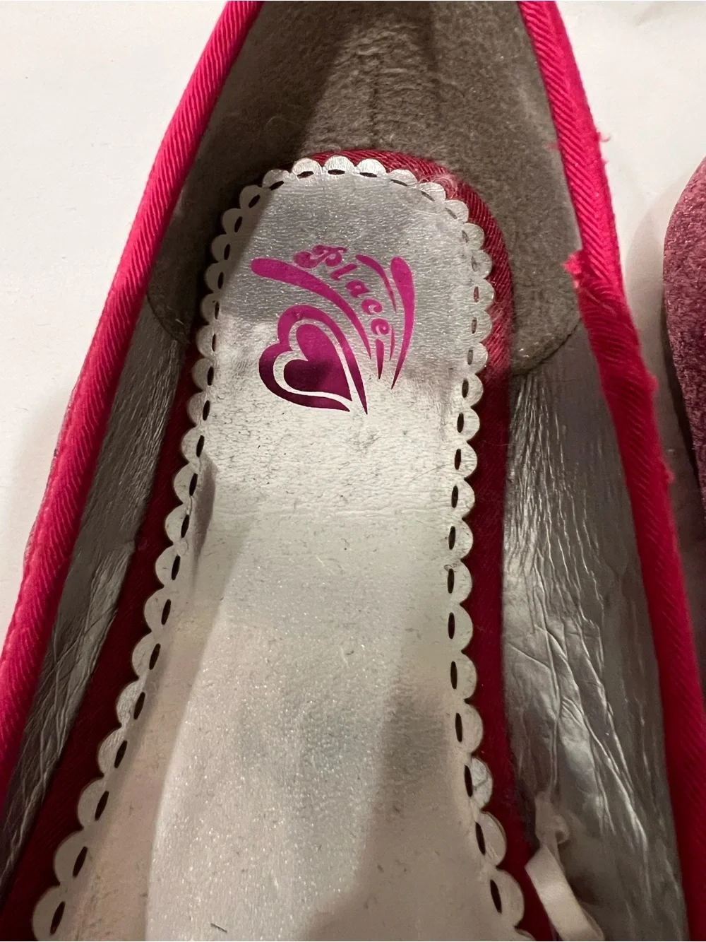 Children’s Place Girls Glitter Slip On Flats Shoes Gem Stone - Sz 3 - Pink